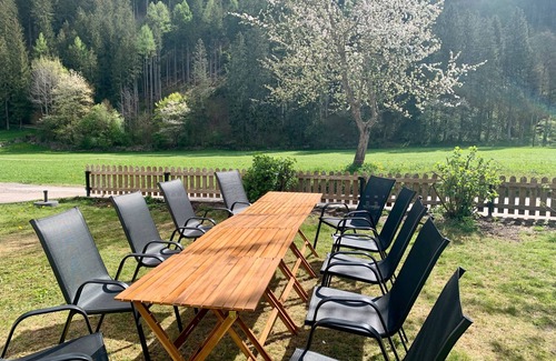 Mayrhofen Casa | Casa de vacaciones 'Durst 2' con vistas a la montaña, jardín compartido y Wi-Fi