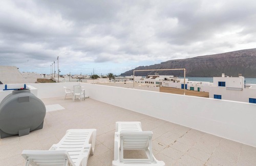 Caleta de Sebo Casa | Casa de vacaciones "El Sombrerito 6" con terraza y Wi-Fi