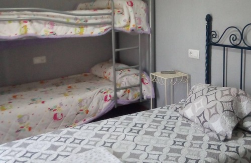 Prado del Rey Casa | Casa de vacaciones El Parque de Isabel con vistas a la montaña, piscina, jardín y Wi-Fi