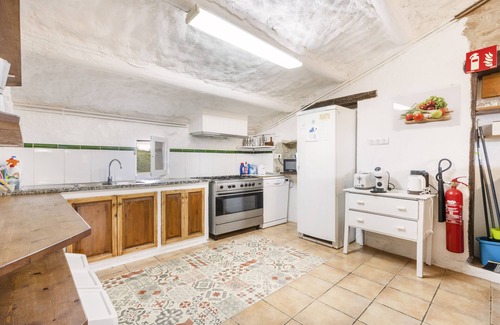 Gargalla Casa | Casa de vacaciones 'El Porxet' con vistas a la montaña, piscina compartida y Wi-Fi
