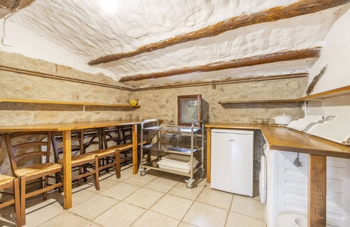 Gargalla Casa | Casa de vacaciones 'El Porxet' con vistas a la montaña, piscina compartida y Wi-Fi