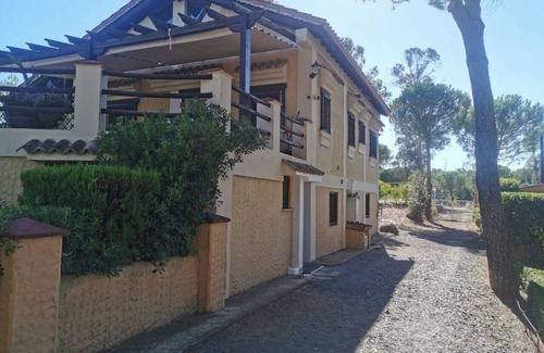 Calanas Casa | Casa de vacaciones 'El Pueblo Apartamento L' con vistas a la montaña, piscina compartida