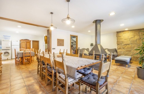 Puigreig Casa | Casa de vacaciones 'El Puig De Fonollet' con vistas a la montaña, Wi-Fi y aire acondicionado