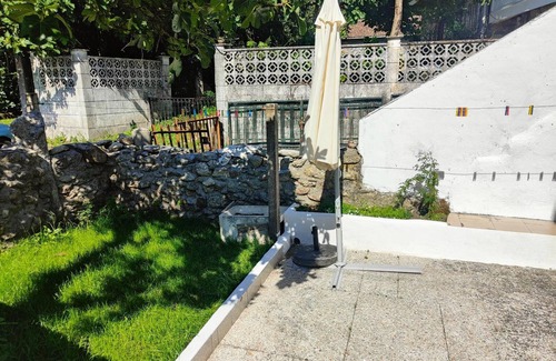 Ramil Apartamento | Casa de vacaciones Elena - con vistas a la montaña, jardín privado y Wi-Fi