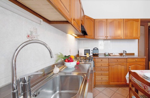 Osio Sotto Casa | Casa de vacaciones 'Elli' con terraza compartida, jardín compartido y Wi-Fi