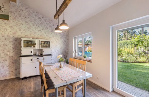 Schonebeck Casa | Casa de vacaciones 'Ferienhaus Elsa' con piscina privada, terraza privada y jardín privado
