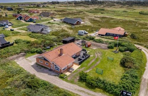 Nørre Lyngvig Casa | Holiday Home Elviira - 600m from the sea by Interhome