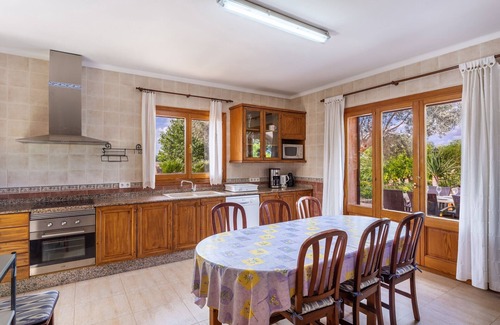 Muro Casa | Holiday Home 'Es Turo' with Mountain View, Wi-Fi and Air Conditioning