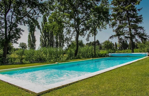 Colonzelle Cabaña | Casa de vacaciones 'Est' con piscina compartida, terraza privada y Wi-Fi