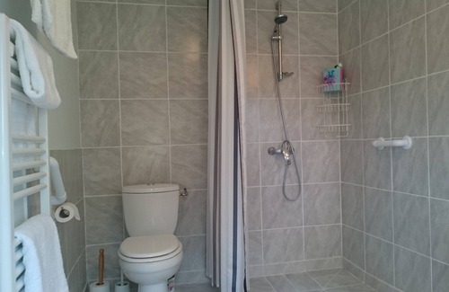 Noyant-Villages Apartamento | Casa de vacaciones para 4 personas, piscina climatizada, sala de juegos, jardín. Central para las principales atracciones
