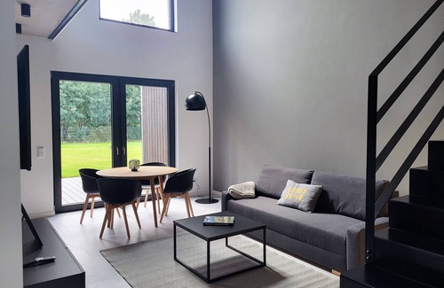 Muldestausee Casa | Casa de vacaciones 'Ferienhaus Schlossterrassen 4a' con vistas al lago, terraza privada y Wi-Fi