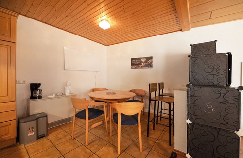 Kaisersesch Casa | Casa de vacaciones 'Ferienhaus Eiffelperle' con terraza privada, jardín privado, sauna y Wi-Fi