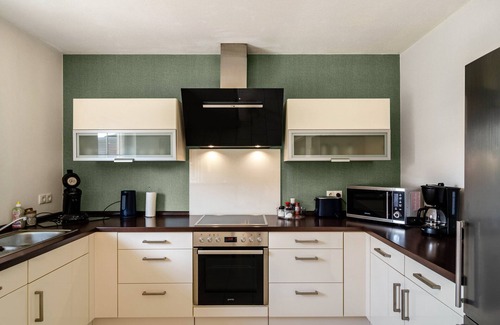 Wiesmoor Casa | Casa de vacaciones 'Ferienhaus Wiesmoor' con terraza privada, jardín privado y Wi-Fi