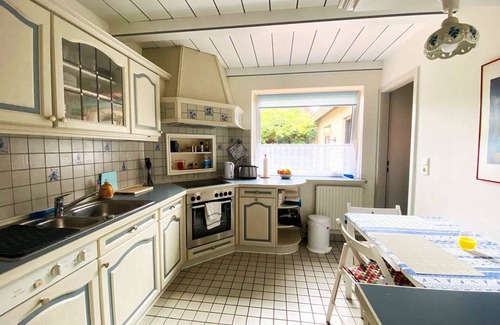 Leck Casa | Casa de vacaciones 'Ferienhaus Emeis' con terraza compartida, jardín compartido y Wi-Fi