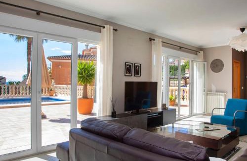 La Canuta Casa | Holiday Home Fleur by Interhome