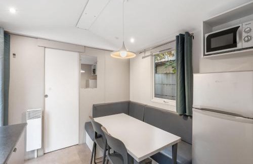 Dolni Pocernice Casa | Holiday Home Florida by Interhome