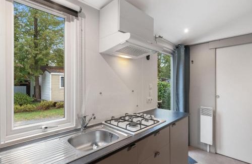 Dolni Pocernice Casa | Holiday Home Florida by Interhome
