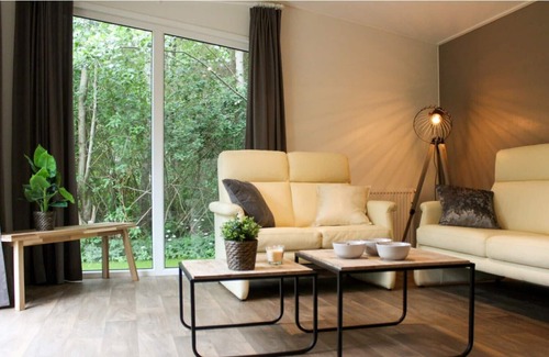 Oosterwolde Chalet De Esquí | Holiday home Fochteloërveen
