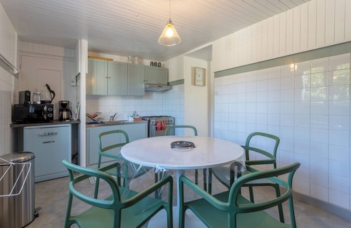 Clohars-Fouesnant Casa | Casa de vacaciones "Névez" con piscina compartida y jardín
