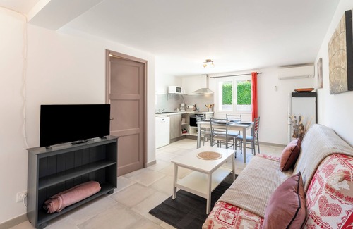 Vaison-la-Romaine Cabaña | Casa de vacaciones 'L'Ariston' con piscina compartida, terraza privada y Wi-Fi