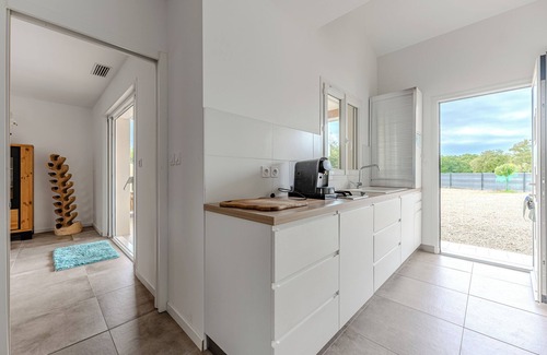 Vendays-Montalivet Casa | Casa de vacaciones 'Villa Eden' con terraza privada, Wi-Fi y aire acondicionado