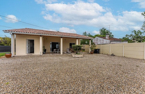 Vendays-Montalivet Casa | Casa de vacaciones 'Villa Eden' con terraza privada, Wi-Fi y aire acondicionado