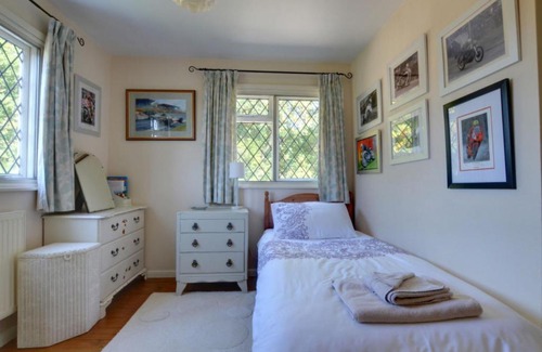 Rolvenden Casa | Holiday Home Freizingham Lane