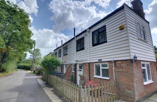 Rolvenden Casa | Holiday Home Freizingham Lane