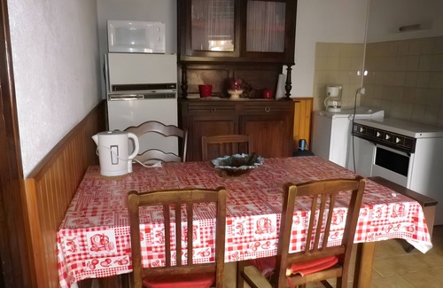Noyers-sur-Cher Casa | Holiday Home 'Gîte 36 - 5 Km Zoo De Beauval'