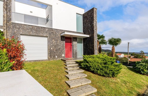 Fonte Bastardo Casa | Holiday Home 'Grande Moradia Do Pico Da Bagacina' with Sea View, Wi-Fi and Air Conditioning