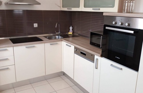 Bilice Casa | Holiday Home Gabi - Three Bedroom Holiday Home with Terrace and Swimming pool