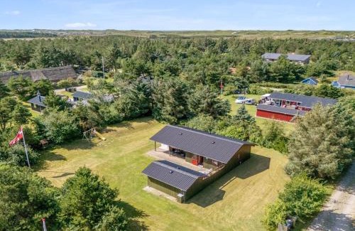 Bjerregaard Casa | Holiday Home Geertje - 900m from the sea by Interhome