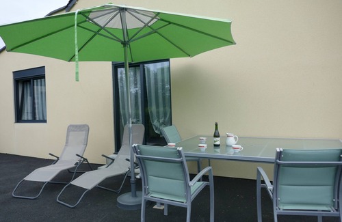 Morieux Casa | Casa de vacaciones 'Gite 1 L Logis Des Grenouilles' con terraza privada y Wi-Fi