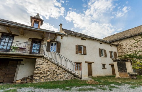 Rignac Casa | Casa de vacaciones 'Gîte Enzo' con terraza privada, jardín privado y balcón