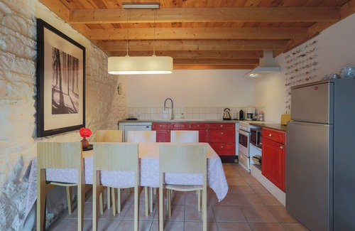 Prat Casa | Casa de vacaciones 'Gite La Grange 6 Personnes' con piscina compartida, terraza privada y Wi-Fi
