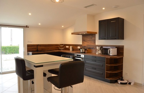 Marans Casa | Casa de vacaciones 'Gîte Les 2 Fontaines' con piscina privada, Wi-Fi y aire acondicionado