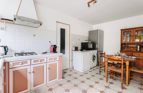 Marennes Casa | Casa de vacaciones 'Gite Les Cigognes' con piscina compartida, Wi-Fi y aire acondicionado
