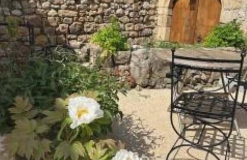 Thueyts Casa | Casa de vacaciones 'Gîte Victoria' con vistas a la montaña, terraza privada y Wi-Fi