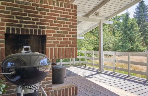 Ronne Casa | Holiday Home Gjertrud - 1km from the sea by Interhome