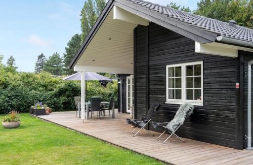 Smidstrup Strand Casa | Holiday Home Gotliebe - 750m from the sea by Interhome