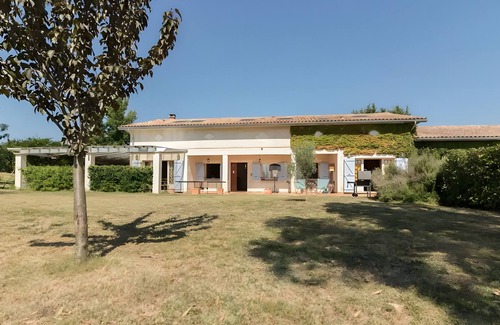 Vignaux Casa | Holiday Home 'Grand Gîte De Gascogne' with Private Pool, Shared Terrace and Wi-Fi
