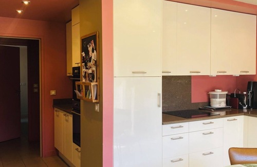 Longages Casa | Holiday Home 'Grande Villa' with Private Terrace, Private Garden and Wi-Fi