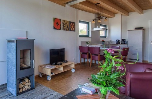 Grossposna Casa | Holiday Home Hafenhaus by Interhome
