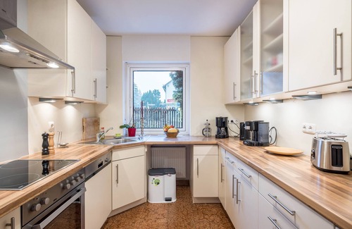 Bogenhausen Casa | Casa de vacaciones "Haus Rose Muc City" con balcón y Wi-Fi
