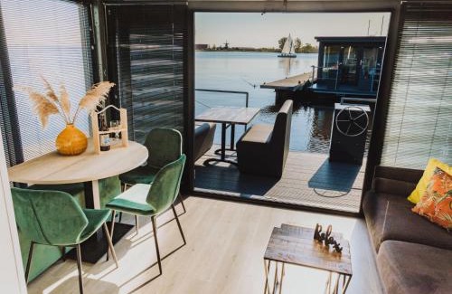 Municipality of Uitgeest Complejo | Holiday Home Havenlodge by Interhome