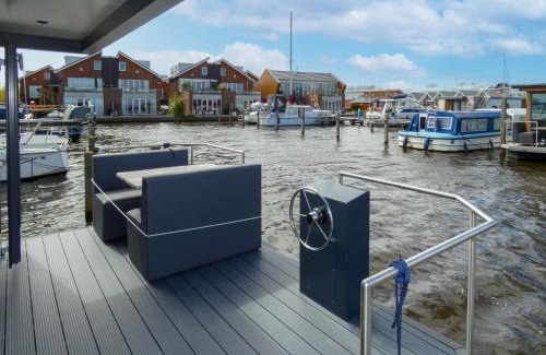 Municipality of Uitgeest Complejo | Holiday Home Havenlodge by Interhome