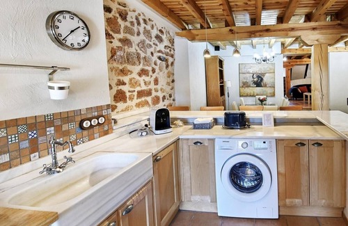 Ayllon Casa | Casa de vacaciones 'Hestia' con vistas a la montaña, balcón y Wi-Fi