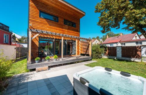 Hlinsko Apartamento | Holiday Home Hlinsko