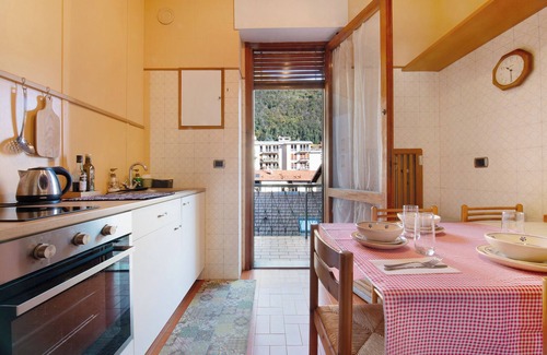 Como Casa | Casa de vacaciones "Casa de Rosas" con terraza privada y Wi-Fi