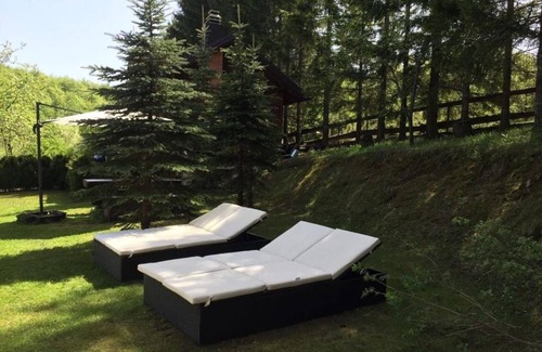 Cujica Krcevina Casa | Holiday Home Snow Hill with Swimming Pool